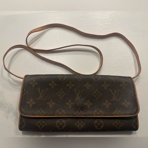 Authentic Louis Vuitton Pochette Twin GM Crossbody Monogram